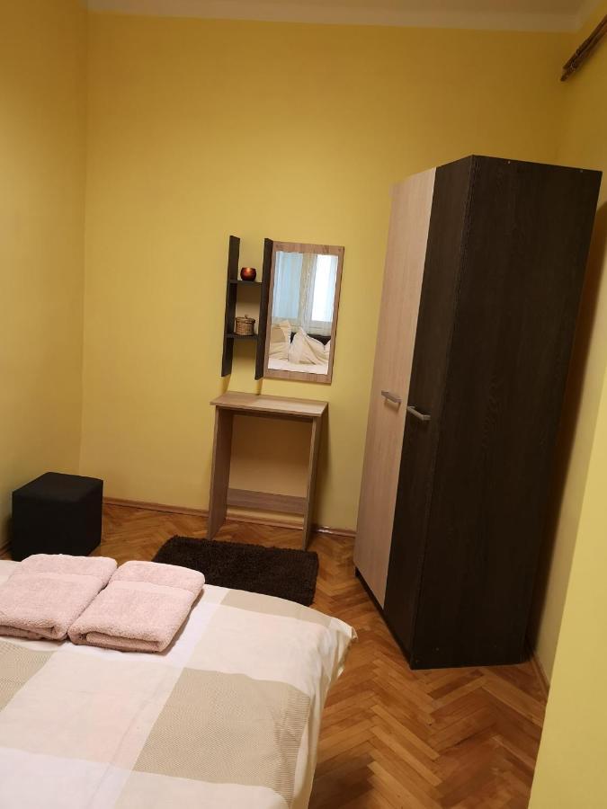 Veva Apartman - Eger Maganszallashely Eksteriør bilde